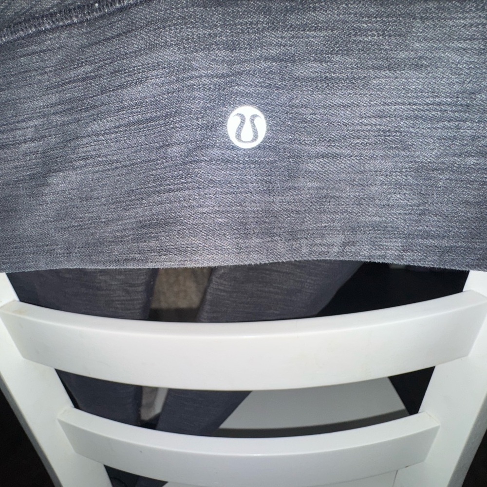 Gray Lululemon leggings sz 4